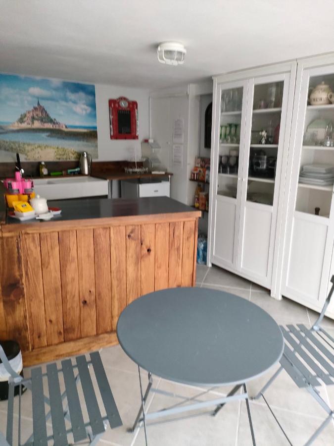 Apartmán Les Petits Champs Buais-les-Monts Exteriér fotografie