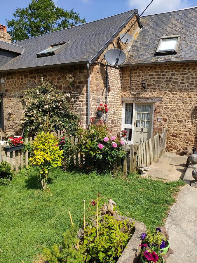 Apartmán Les Petits Champs Buais-les-Monts Exteriér fotografie